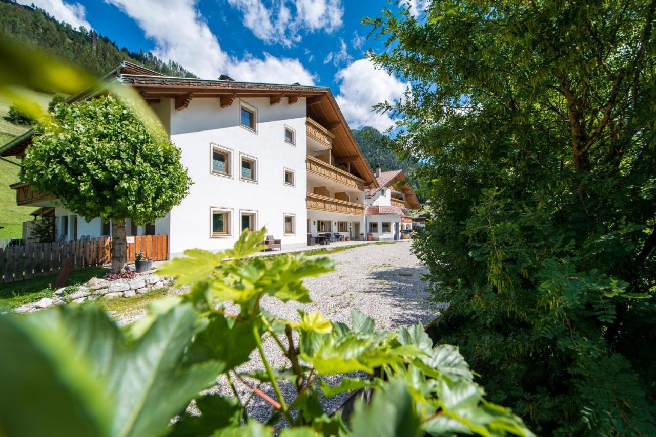 Hotel Sonja Cadipietra Exterior photo